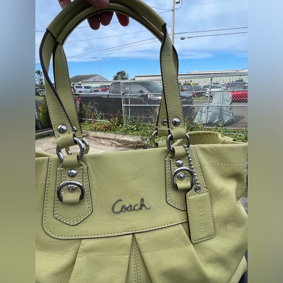 Coach Ashley Tote - Picture 2 of 8